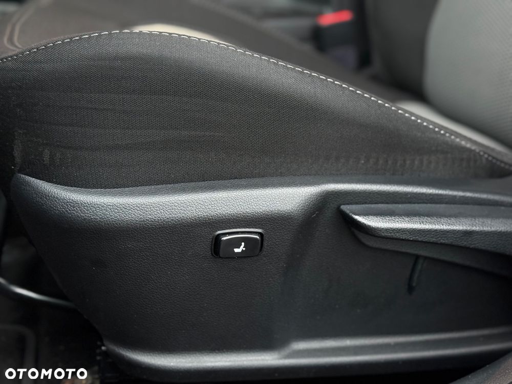 Kia Ceed - 14