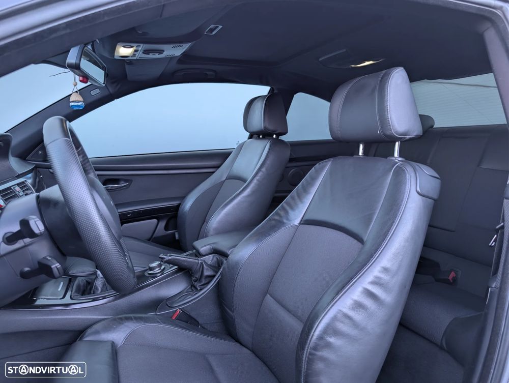 BMW 320 d Coupe - 17