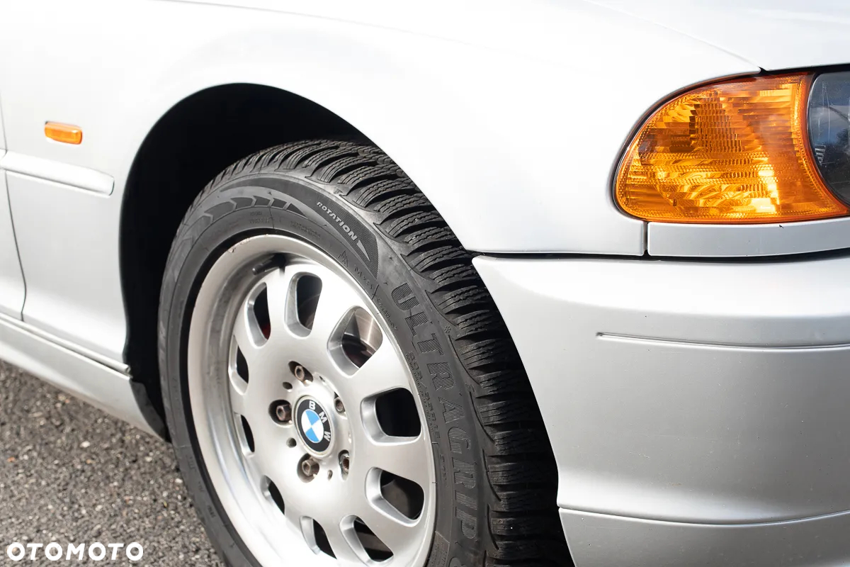 BMW Seria 3 323Ci - 14