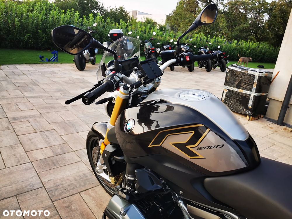 BMW R - 9