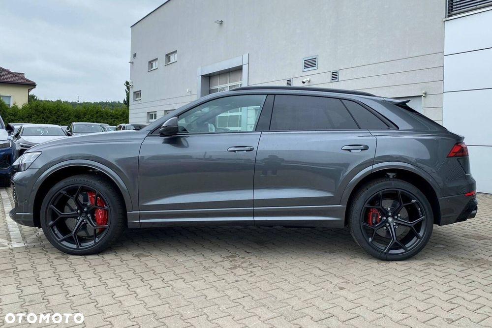 Audi RS Q8 - 3