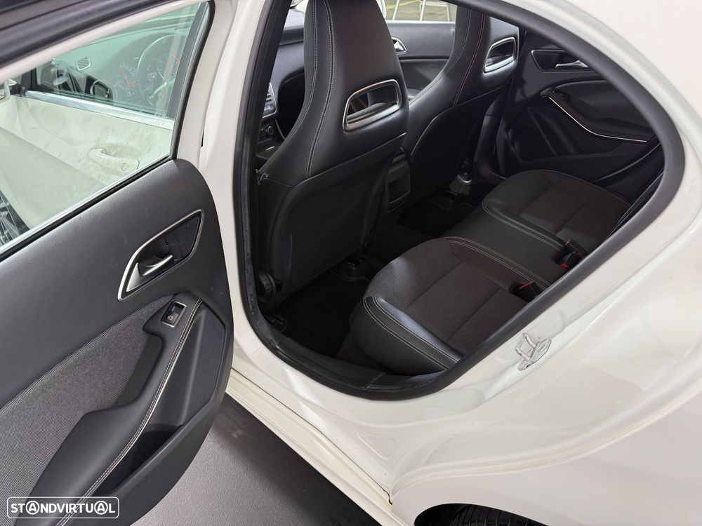 Mercedes-Benz A 180 d Urban Aut. - 13