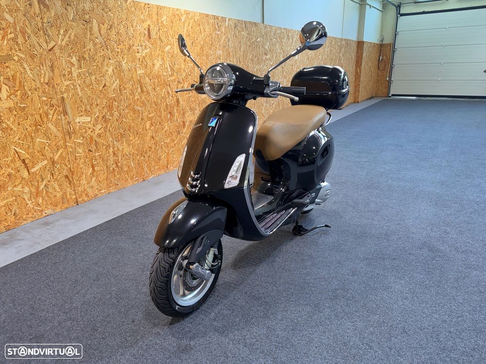 Piaggio Vespa Primavera - 2