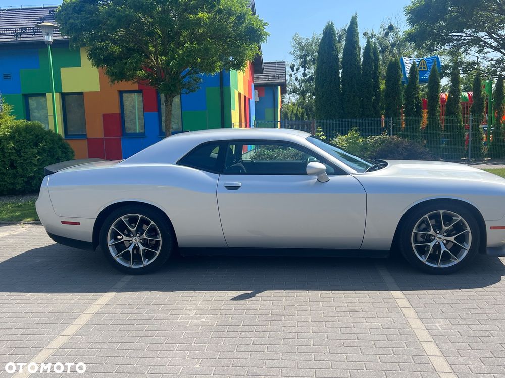 Dodge Challenger - 9