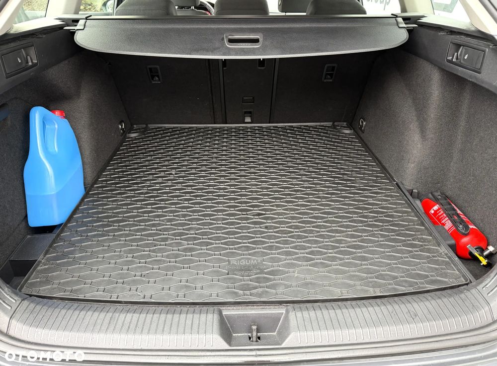 Volkswagen Golf Variant 2.0 TDI Life - 15