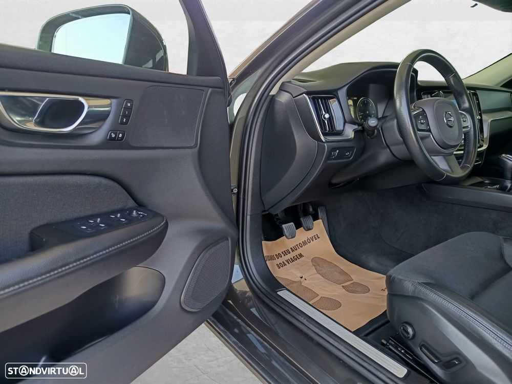 Volvo V60 2.0 D3 Inscription - 27