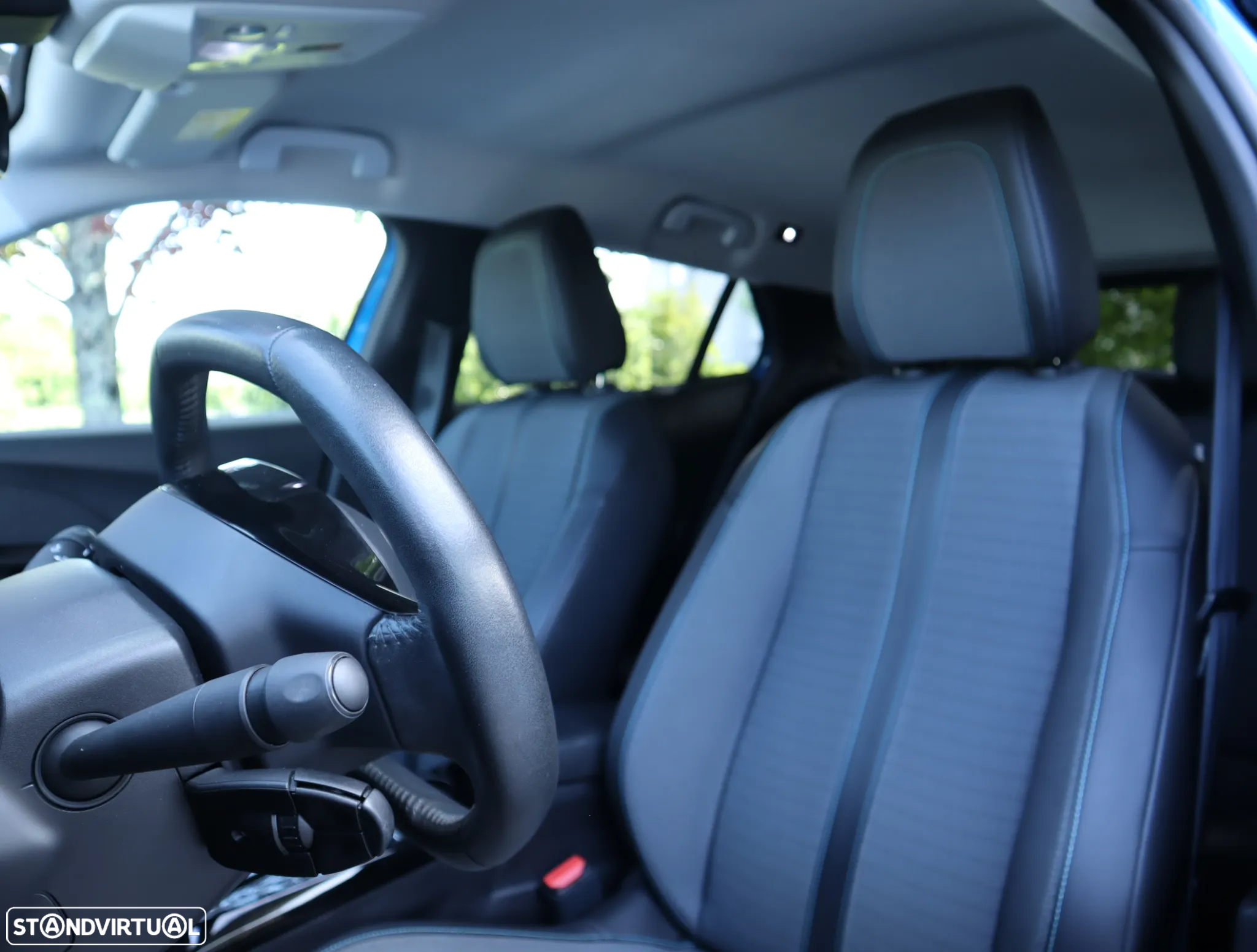 Peugeot e-2008 50 kWh Allure Pack - 29