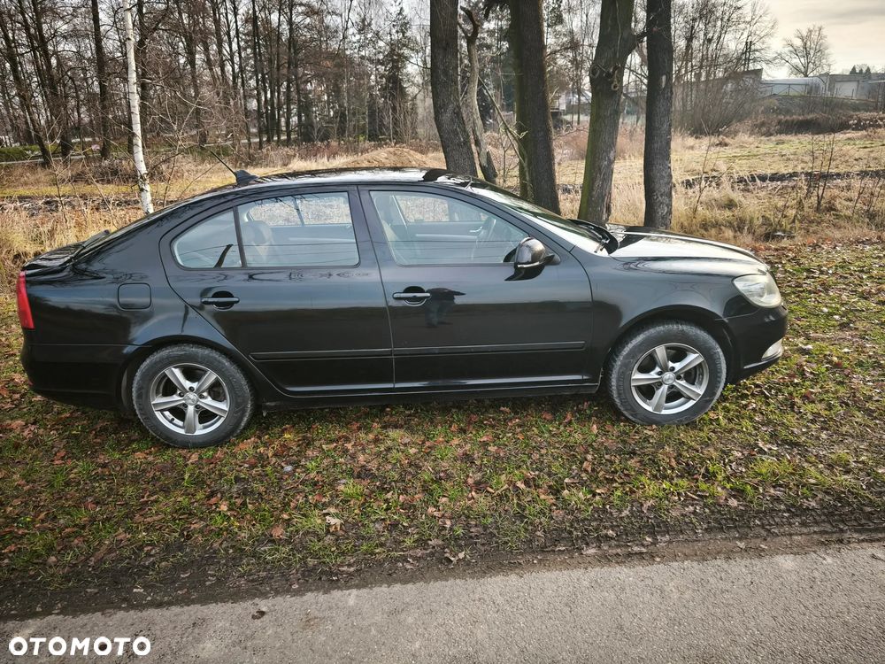 Skoda Octavia 2.0 TDI DPF Elegance DSG - 9