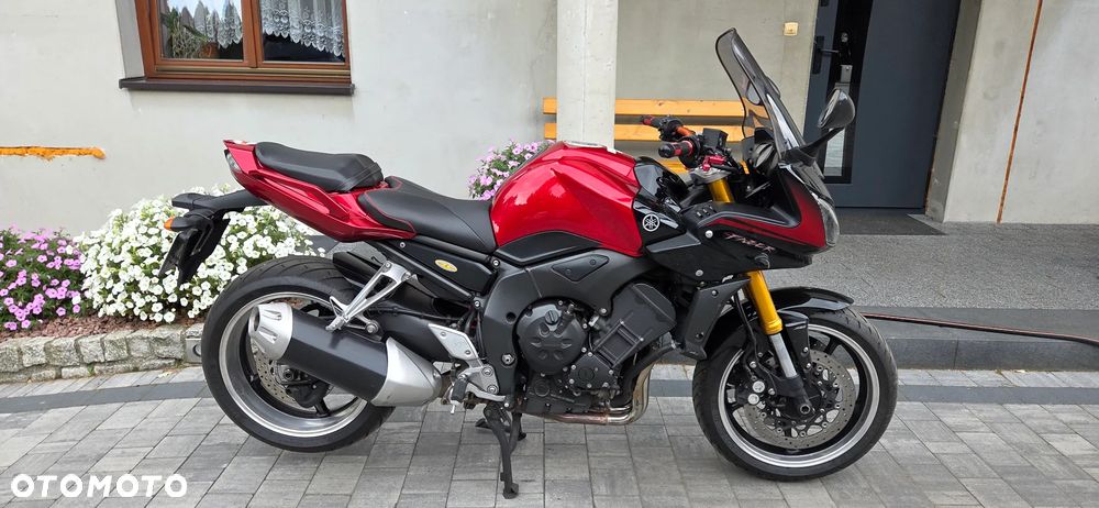 Yamaha FZ - 2