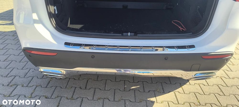 Mercedes-Benz GLA 250 4Matic 8G-DCT - 7