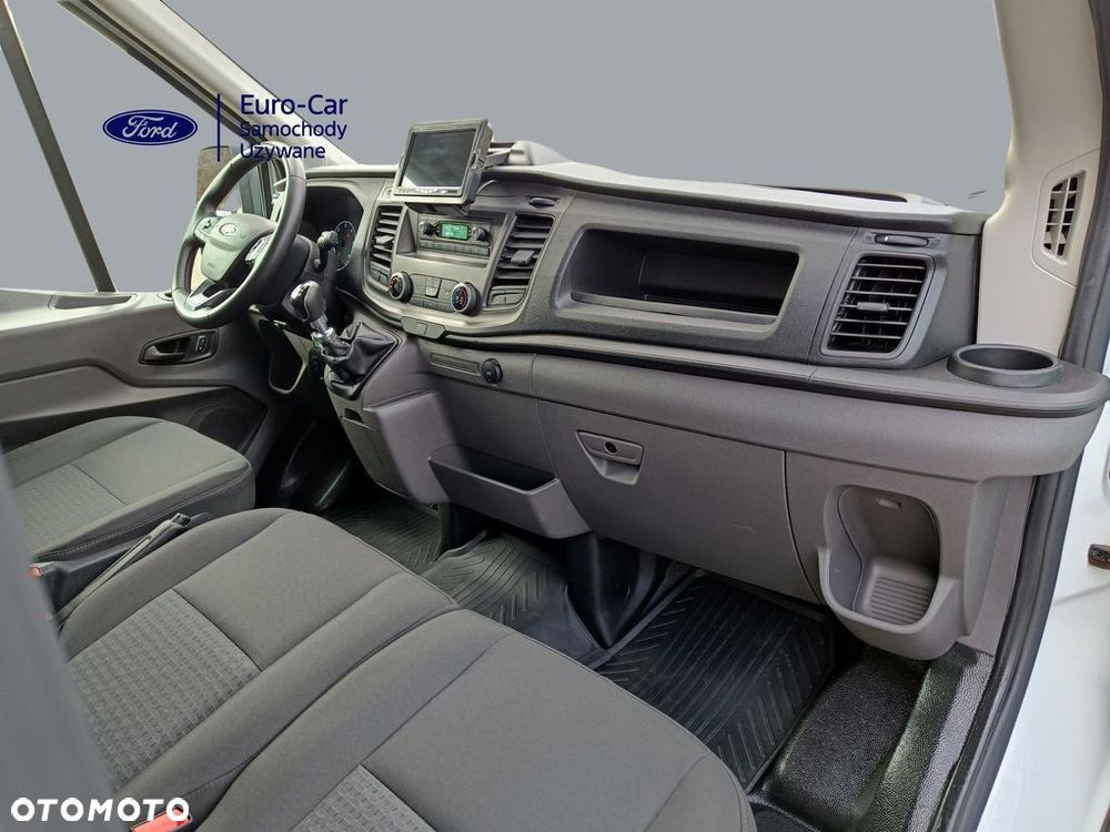 Ford Transit - 12