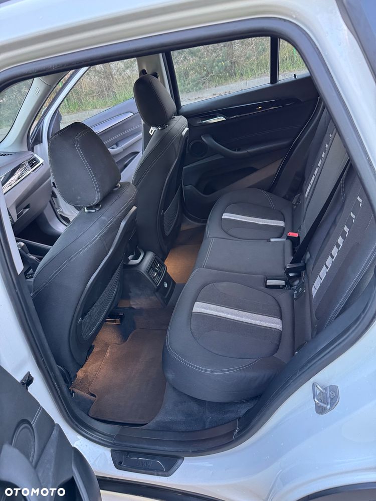 BMW X1 sDrive18d xLine sport - 17