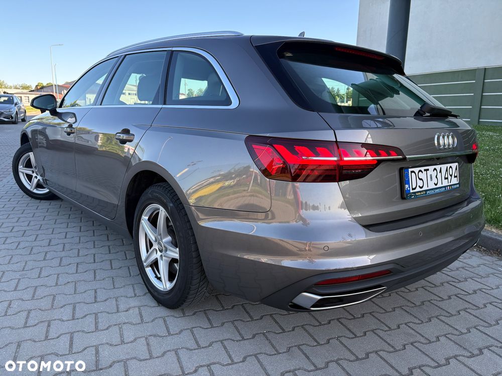 Audi A4 Avant 35 TFSI design - 4