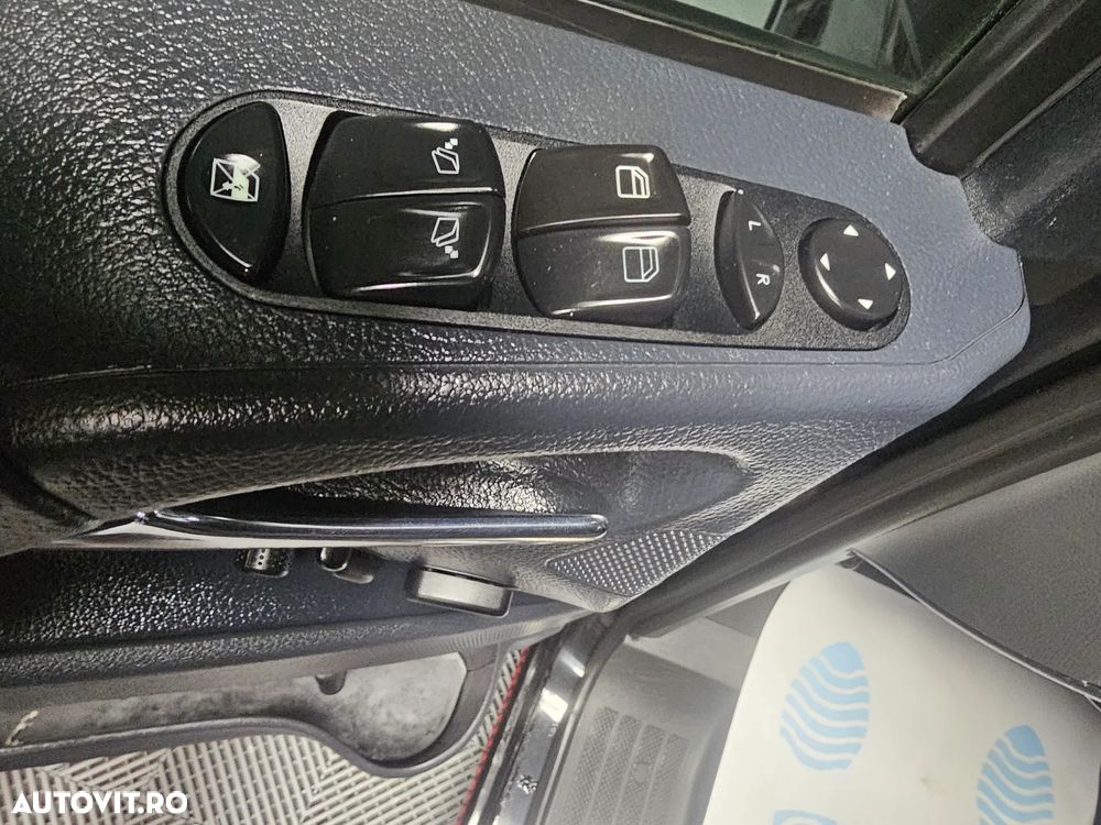 Mercedes-Benz Viano - 17