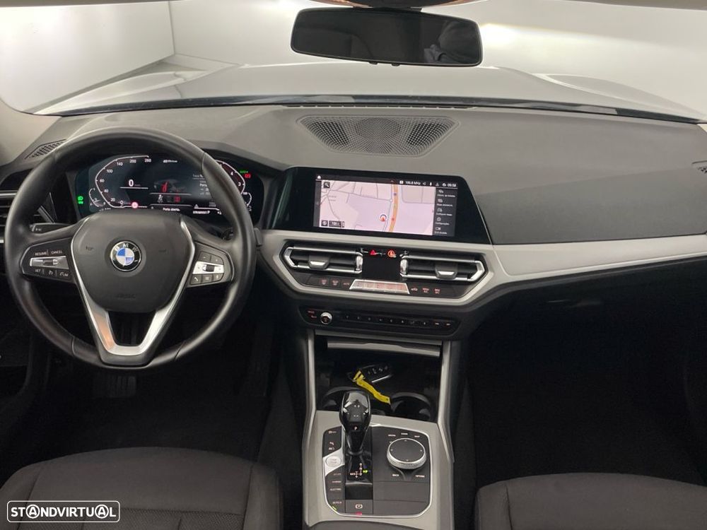 BMW 330 e Auto - 10
