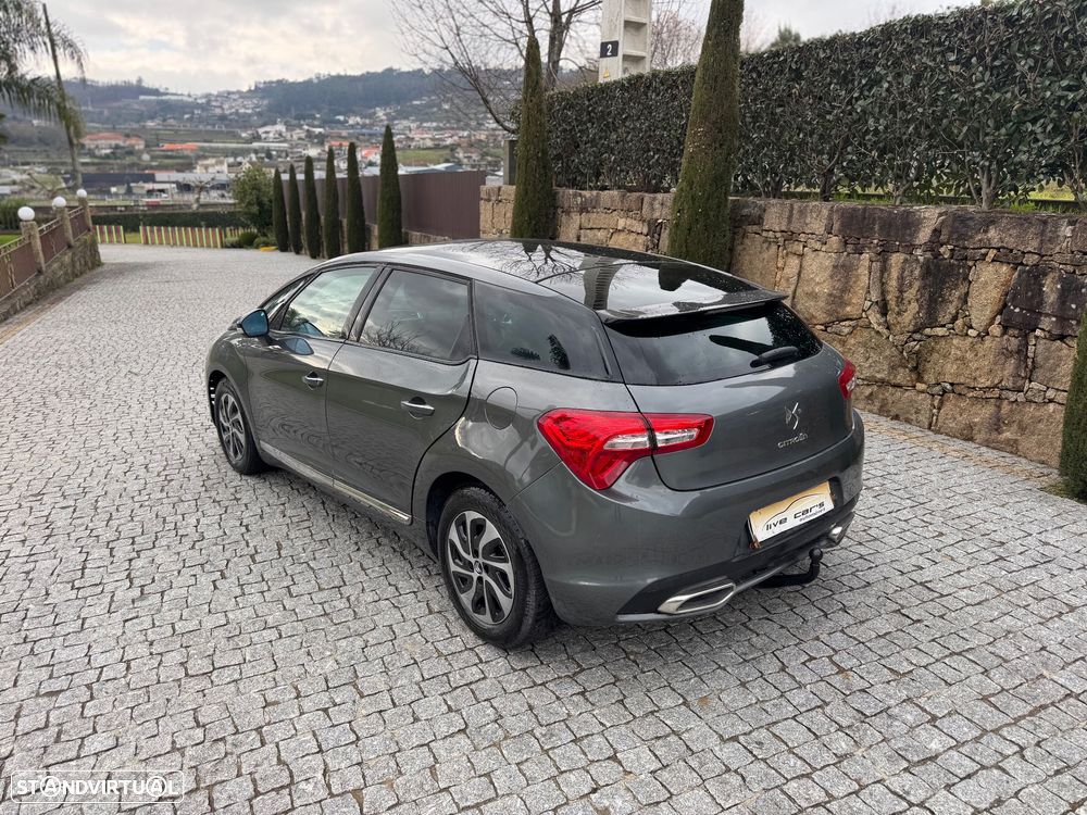 Citroën DS5 e-HDi 110 EGS6 SoChic - 4