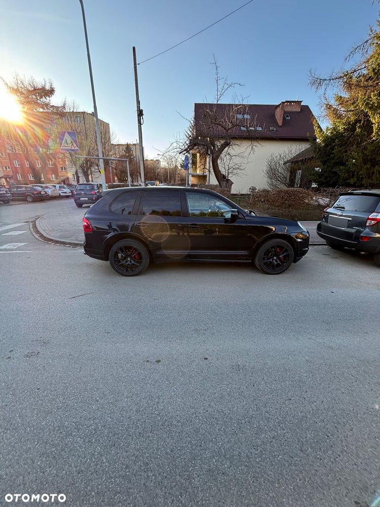 Porsche Cayenne - 17