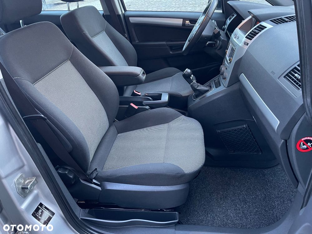 Opel Zafira Tourer 1.8 Edition - 7