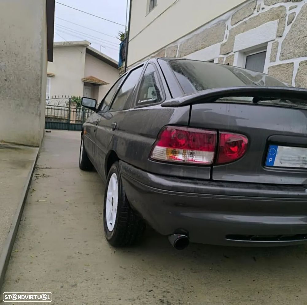 Ford Escort 1.4 CLX - 1