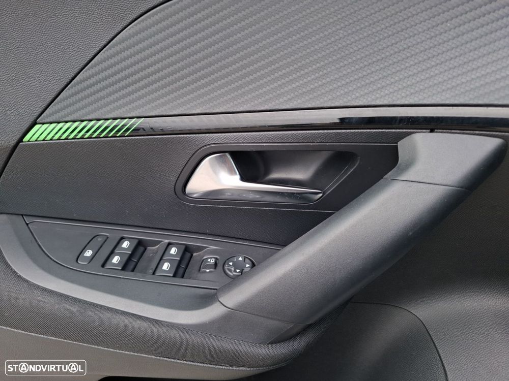 Peugeot 2008 1.2 PureTech Active - 23