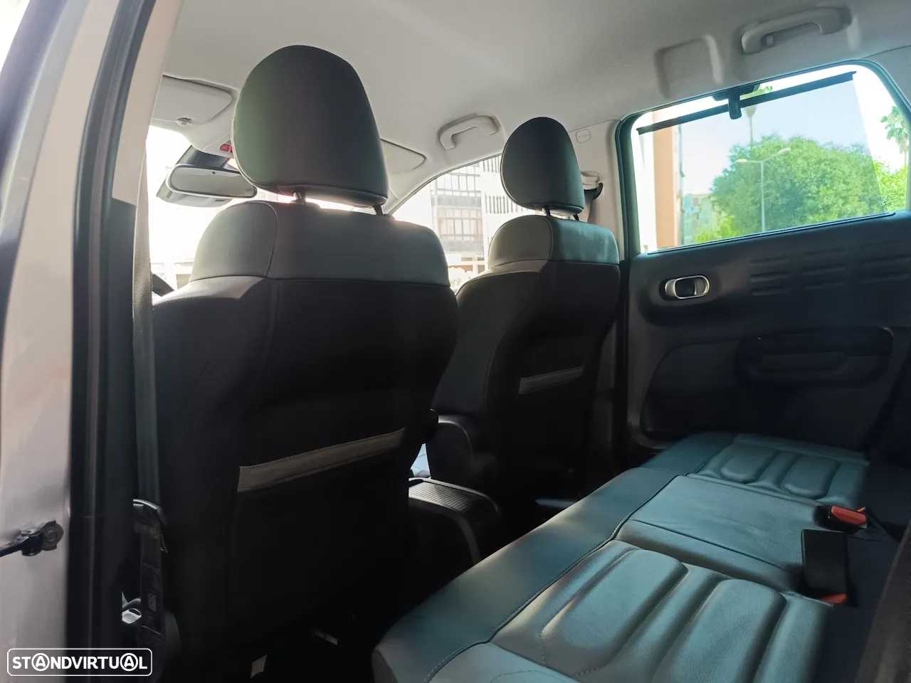 Citroën C3 Aircross 1.2 PureTech Shine EAT6 - 16
