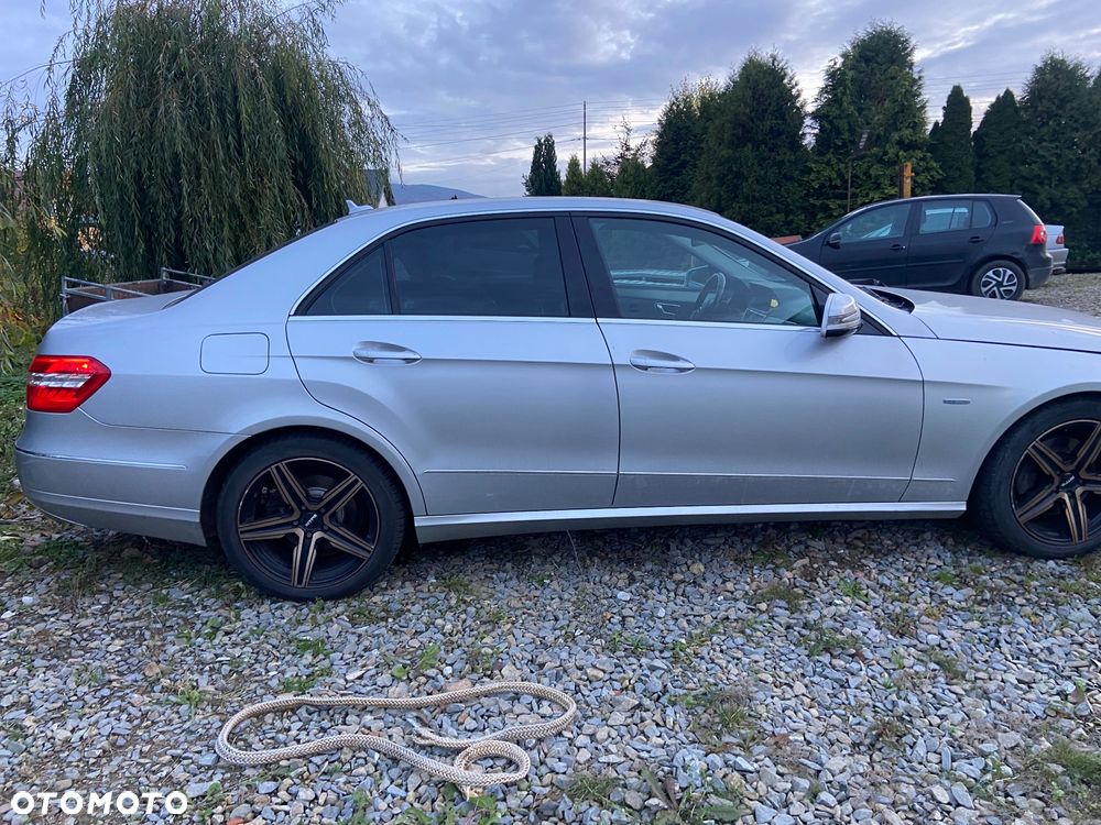 Mercedes-Benz Klasa E 250 CDI DPF BlueEFFICIENCY Automatik Avantgarde - 3