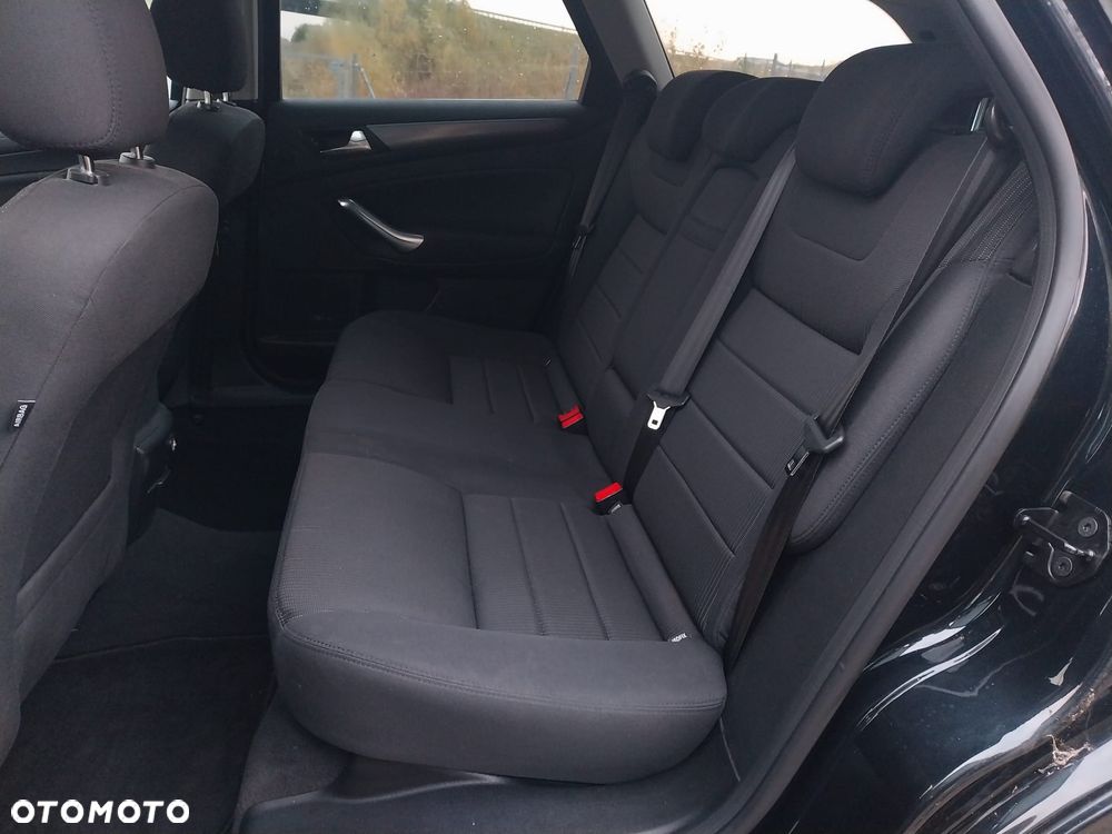 Ford Mondeo 2.0 EcoBoost Titanium X - 13