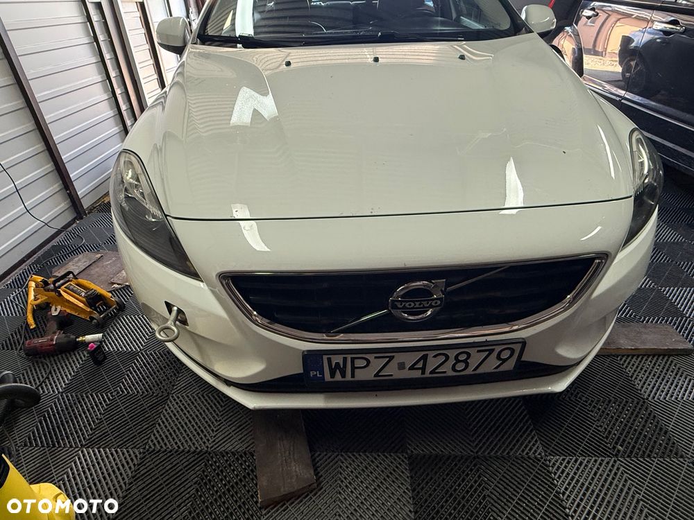 Volvo V40 D3 Momentum - 10