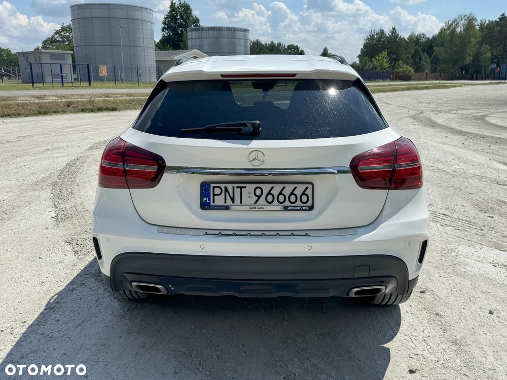 Mercedes-Benz GLA 200 7G-DCT AMG Line - 6