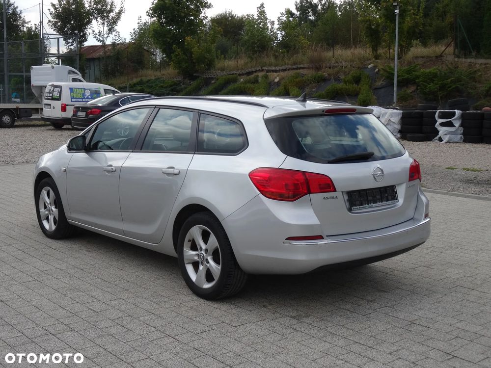 Opel Astra 1.6 CDTI Active - 9