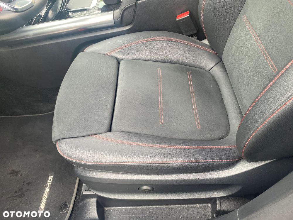 Mercedes-Benz GLA 220 d 4-Matic AMG Line - 6