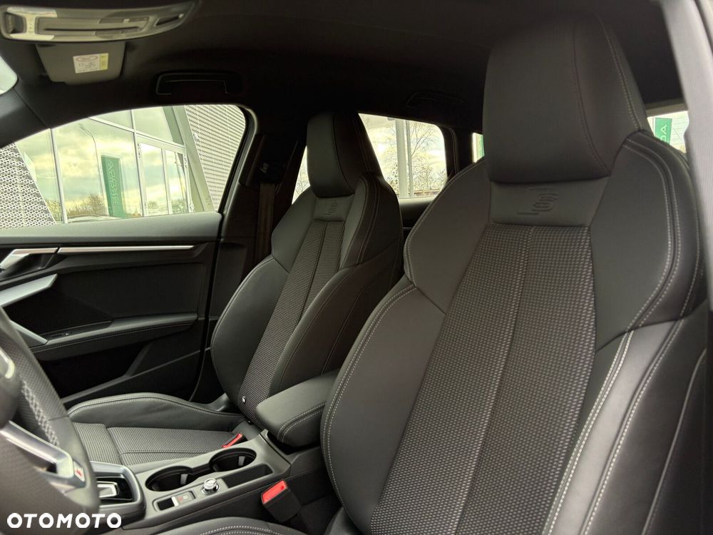 Audi A3 Sportback - 11