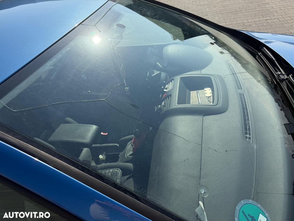 Volkswagen Golf - 17