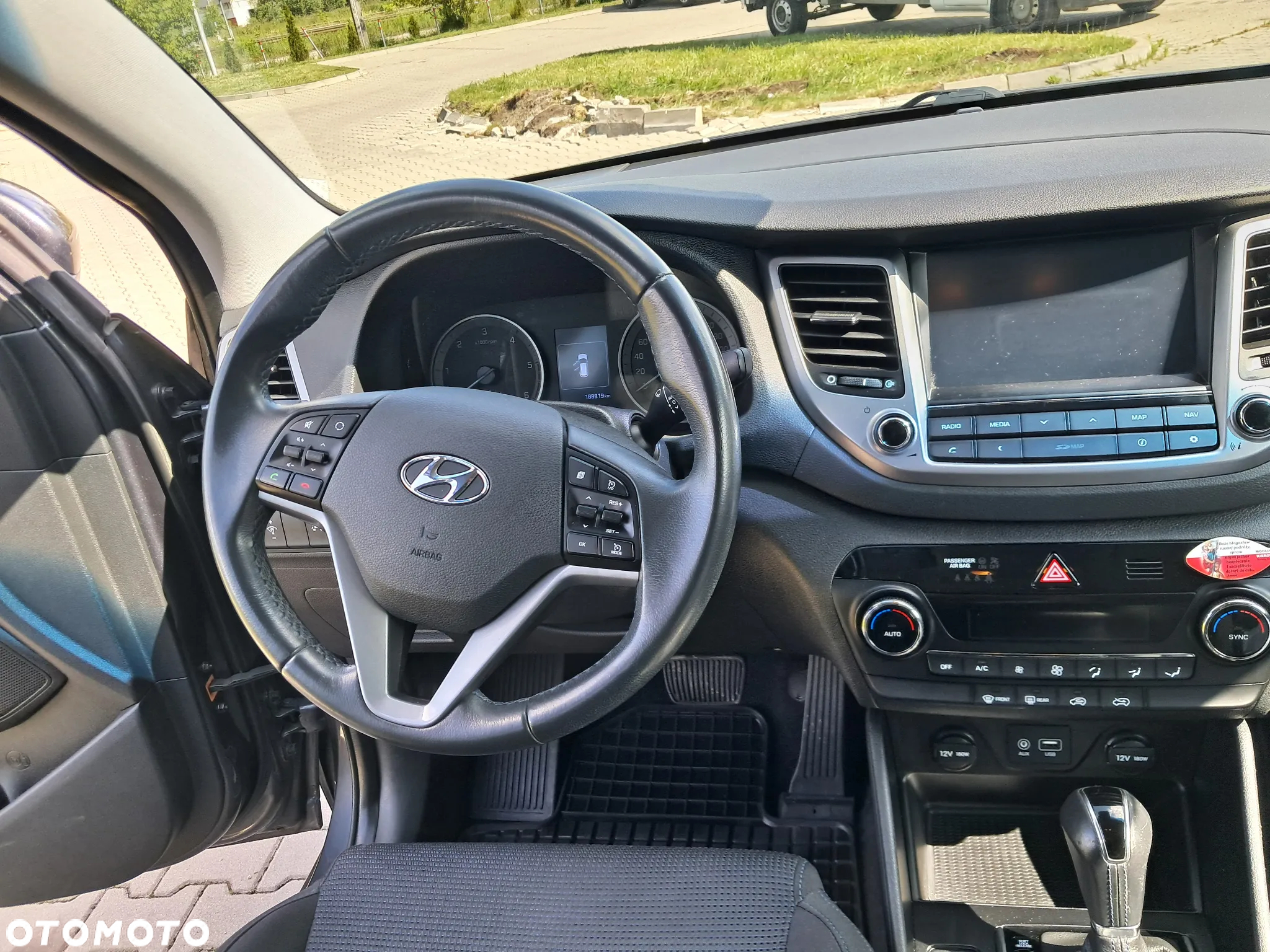Hyundai Tucson 1.7 CRDI BlueDrive Comfort 2WD DCT - 10