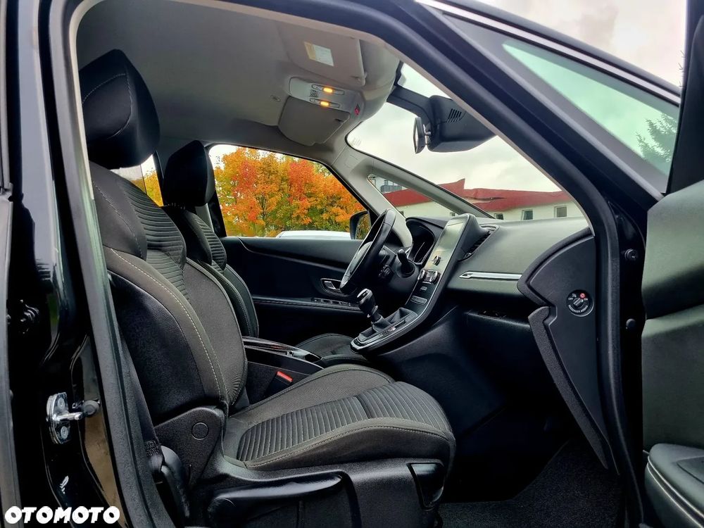 Renault Scenic ENERGY TCe 130 INTENS - 11