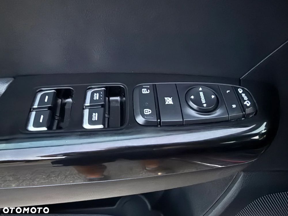 Kia Sportage 1.6 GDI Black Edition 2WD - 27