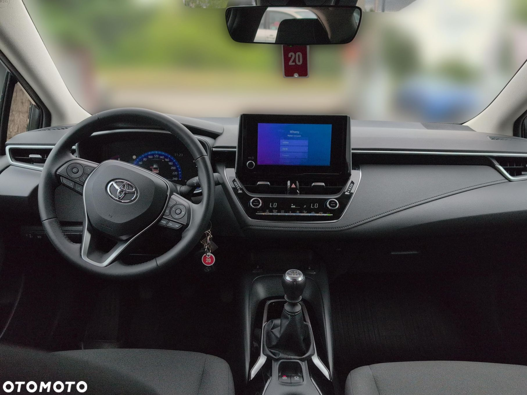 Toyota Corolla - 11