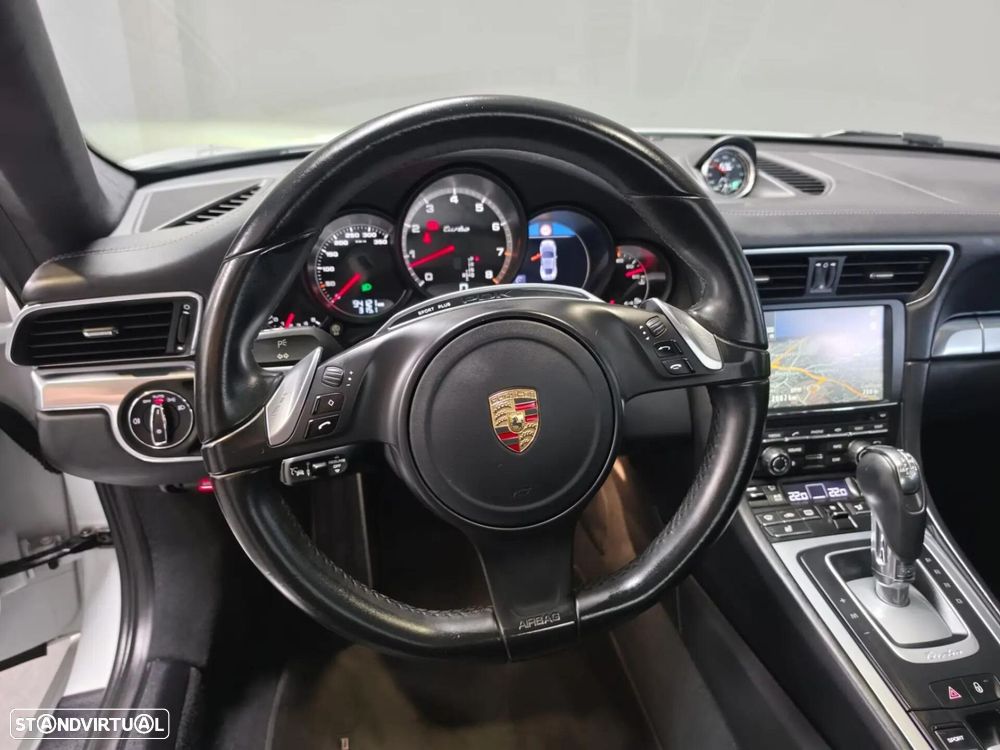 Porsche 911 (991) Turbo PDK - 26