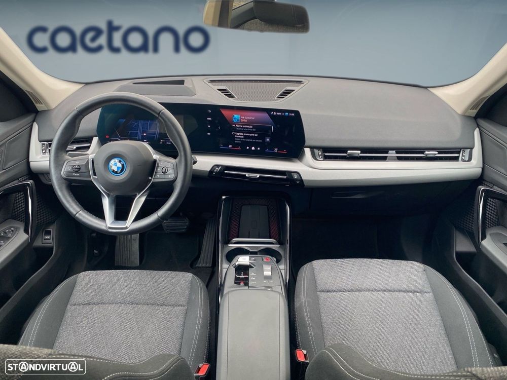 BMW iX1 eDrive20 - 4