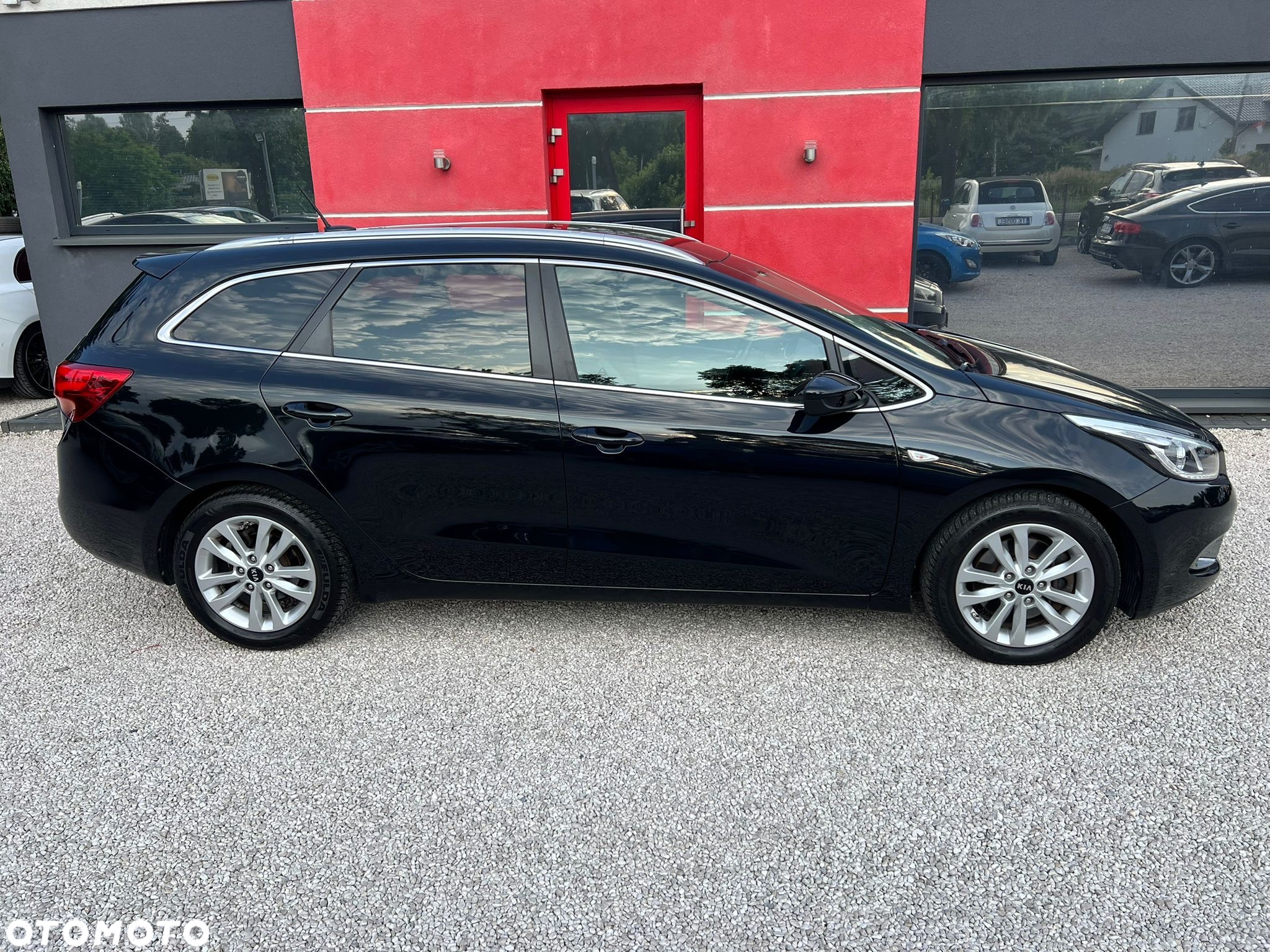 Kia Ceed 1.6 CRDi 128 ISG SW Dream Team Edition - 20