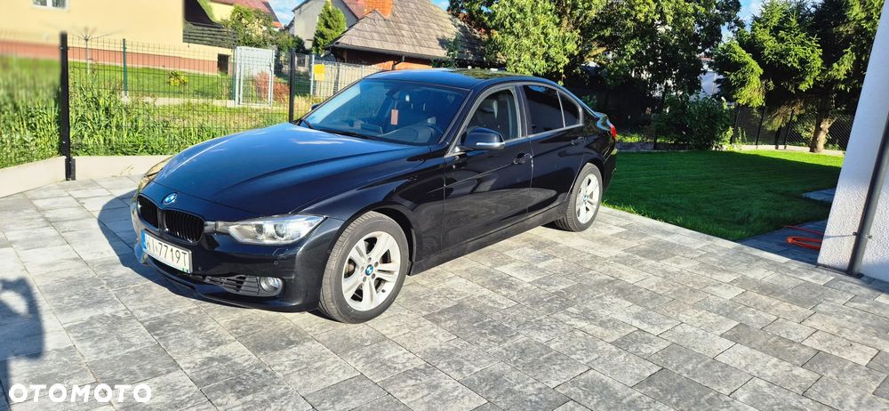 BMW Seria 3 320i xDrive Modern Line - 1