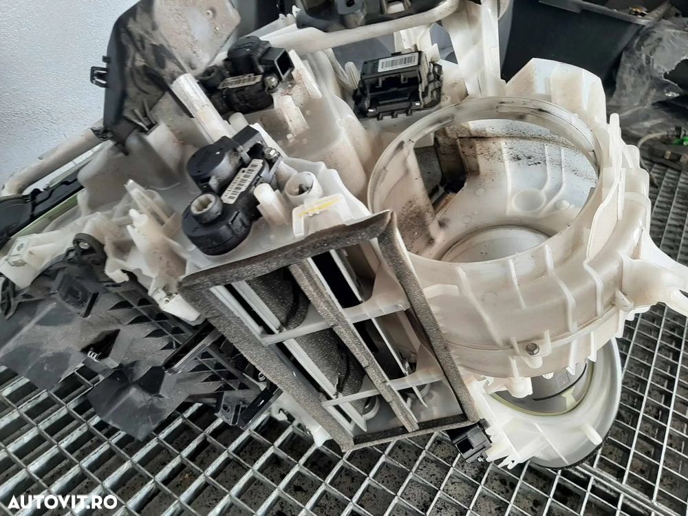 Tulumba clima aer bord citroen c4 2 b7 9688826380 - 5