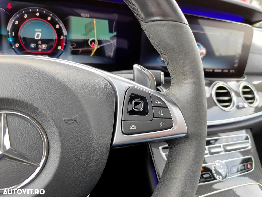 Mercedes-Benz E AMG 63 4Matic AMG Speedshift 9G-MCT - 25