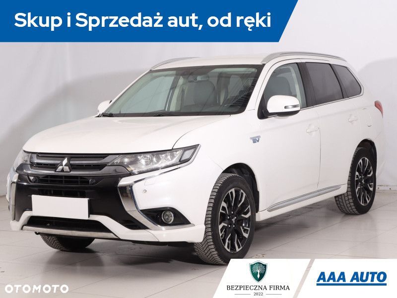Mitsubishi Outlander - 3