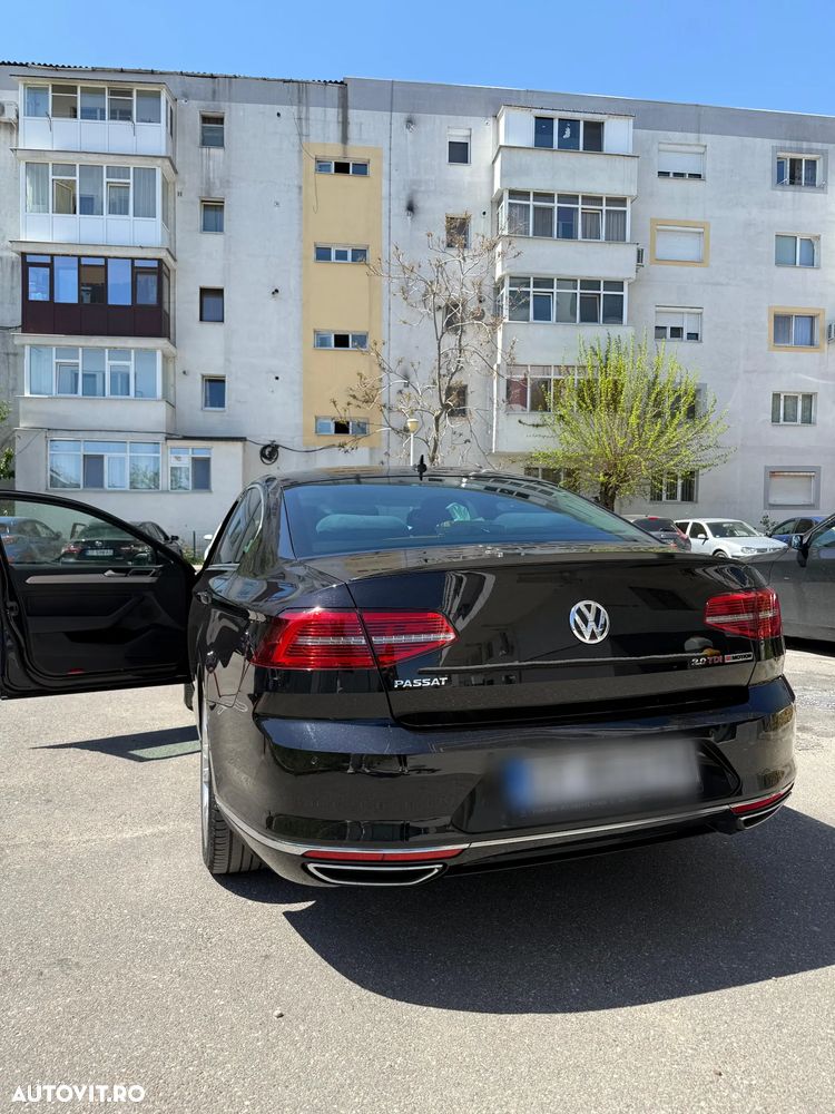 Volkswagen Passat - 13