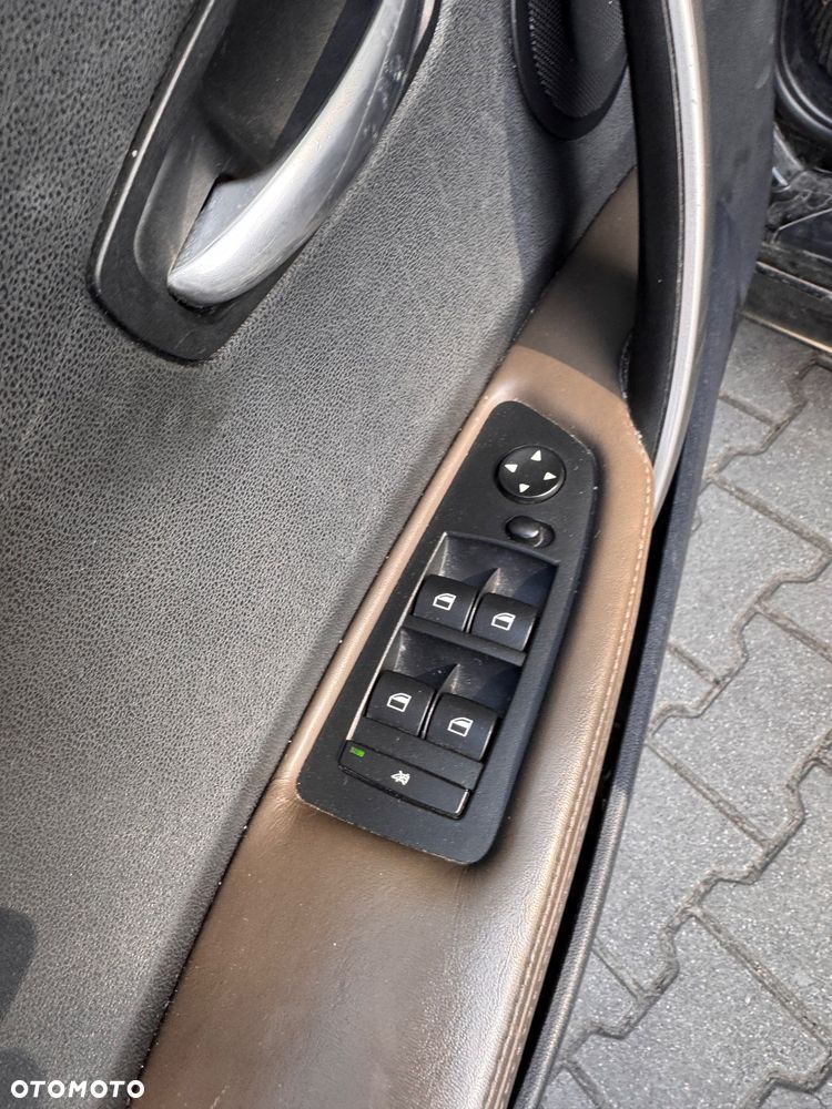 BMW Seria 1 118i - 14