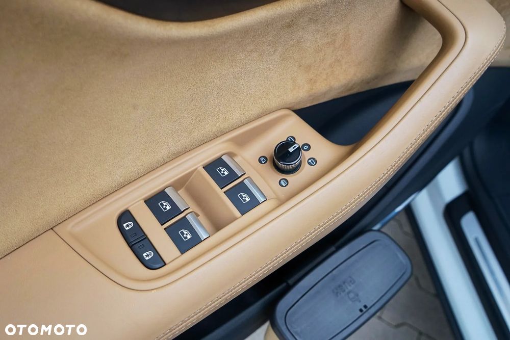 Audi Q8 SUV TFSI quattro 250 kW tiptronic S line business - 26