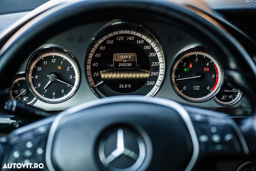Mercedes-Benz E 200 CDI Elegance - 5