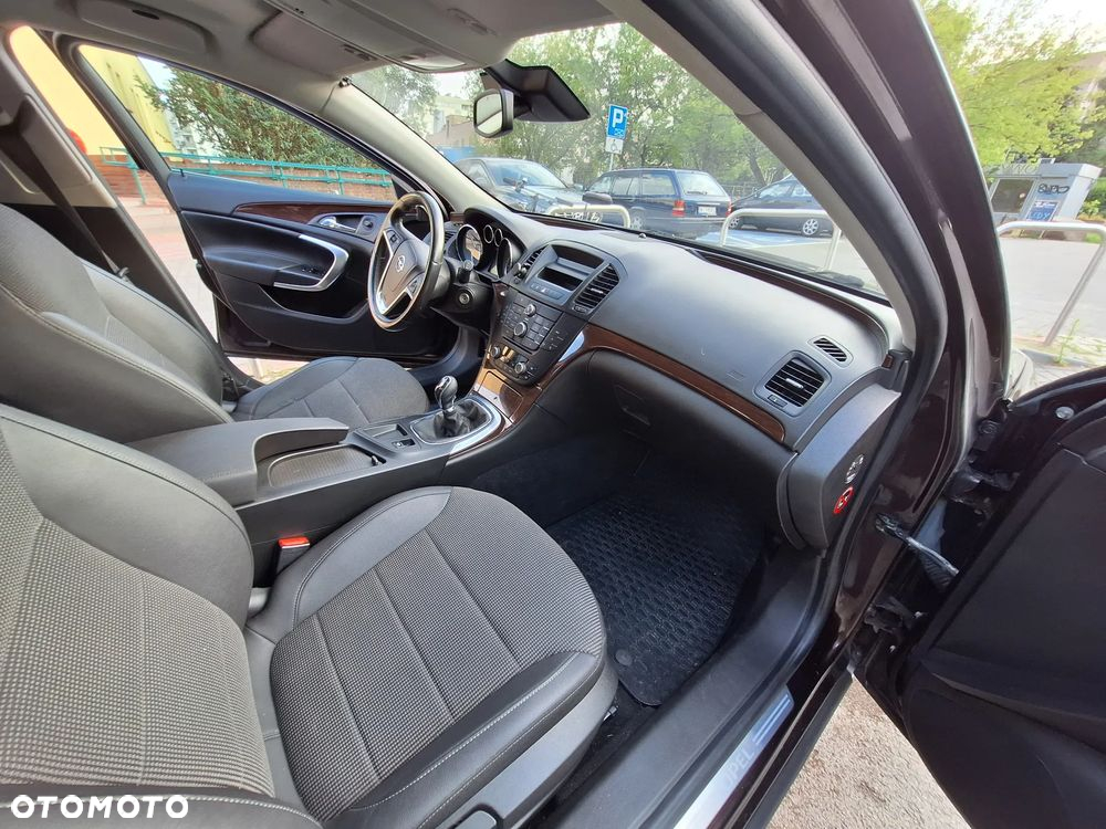 Opel Insignia 2.0 T Cosmo - 11