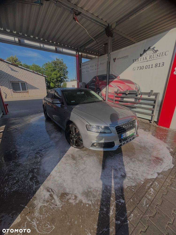 Audi A4 - 1